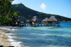 	8. Bora Bora water huts